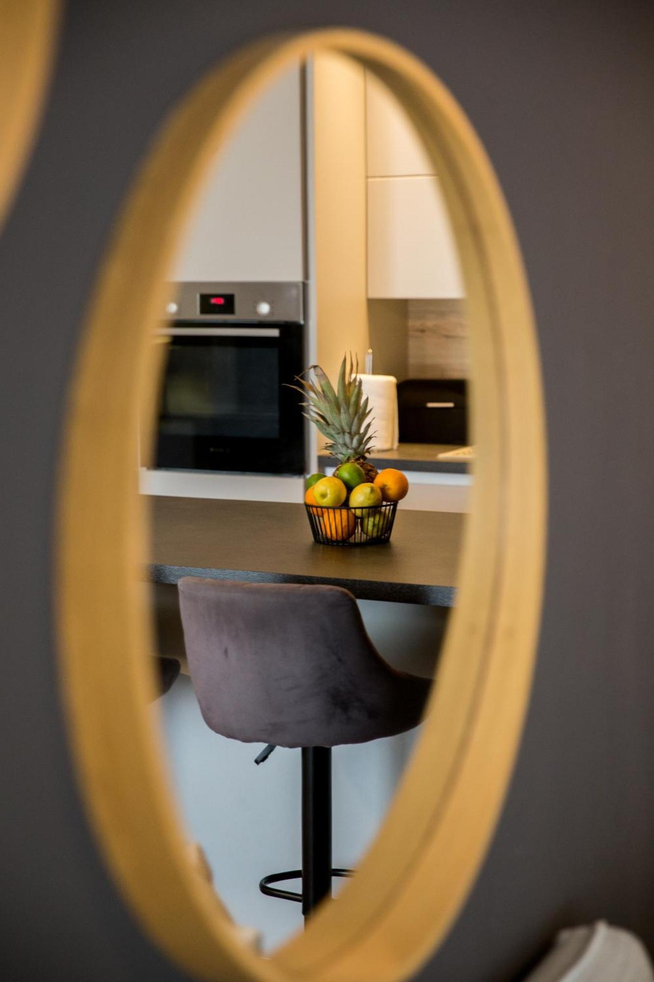 Apartment Pjero Макарска Екстериор снимка