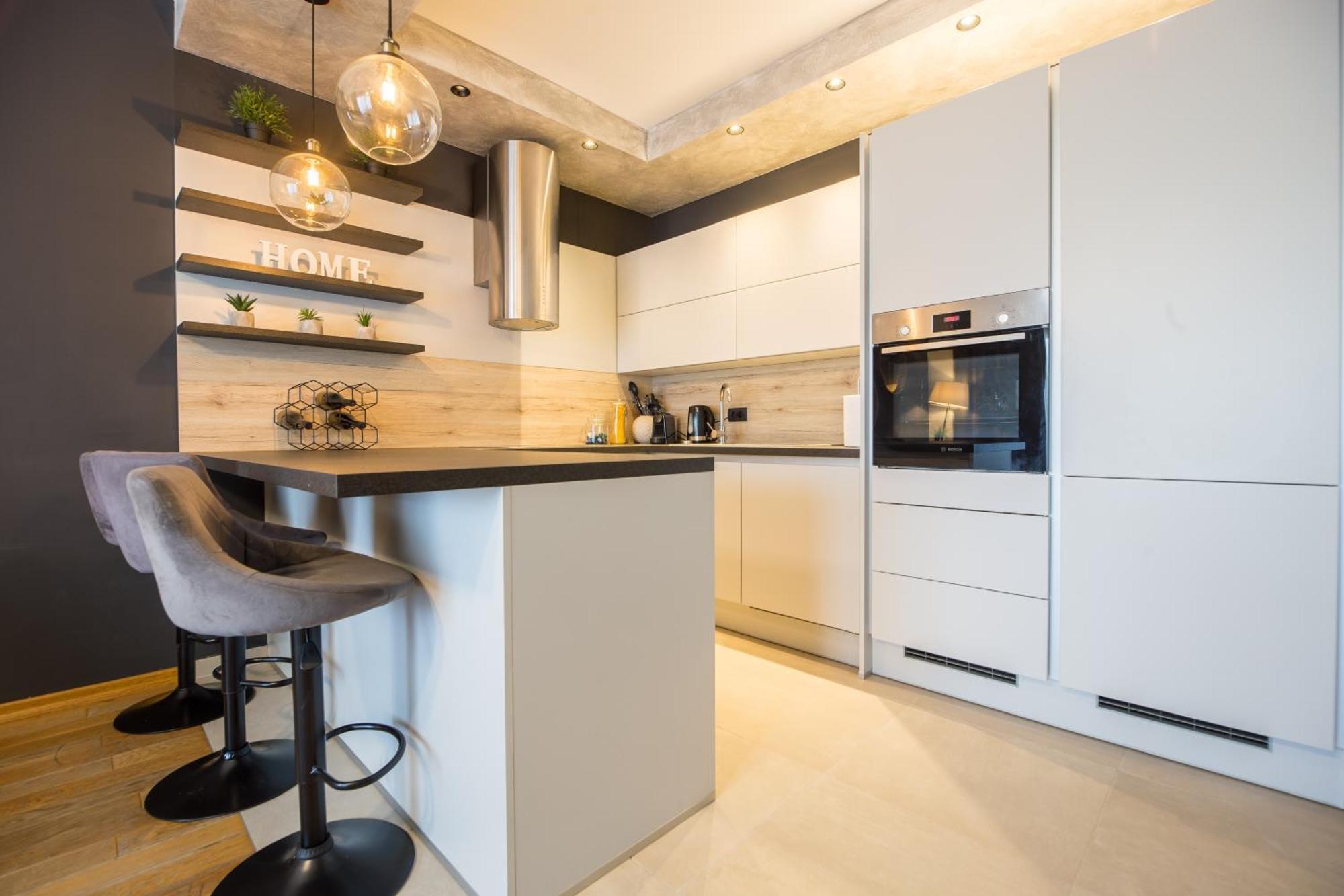 Apartment Pjero Макарска Екстериор снимка