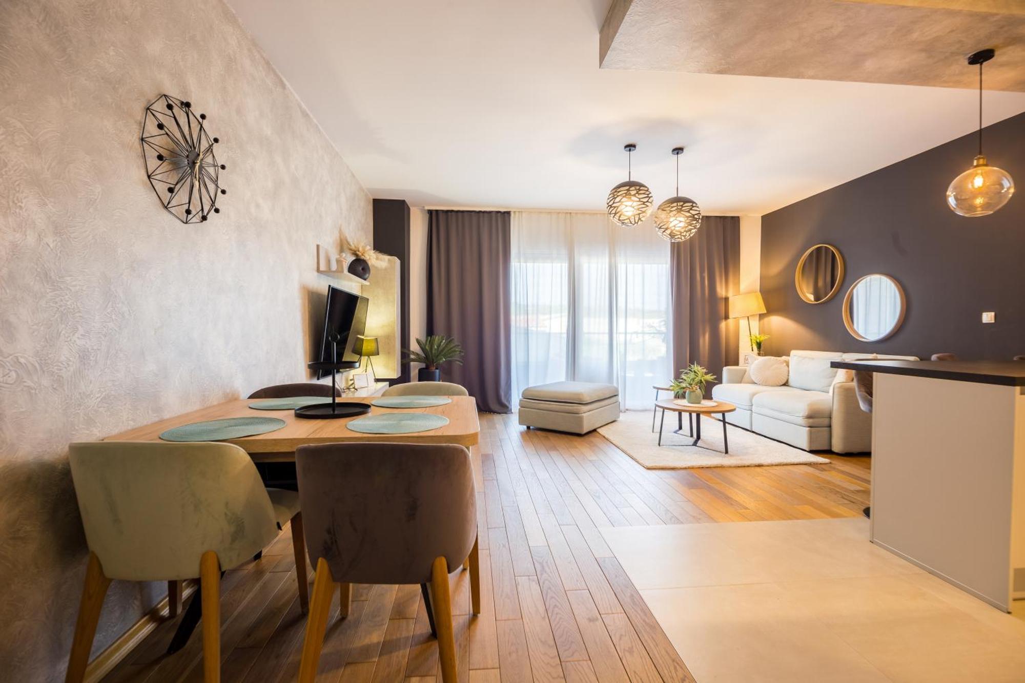 Apartment Pjero Макарска Екстериор снимка